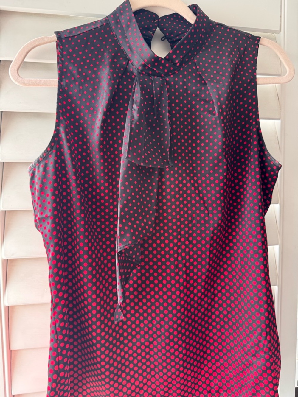 Avenue Black Sleeveless Polka Dot Tie-Neck Blouse with Pink Dots